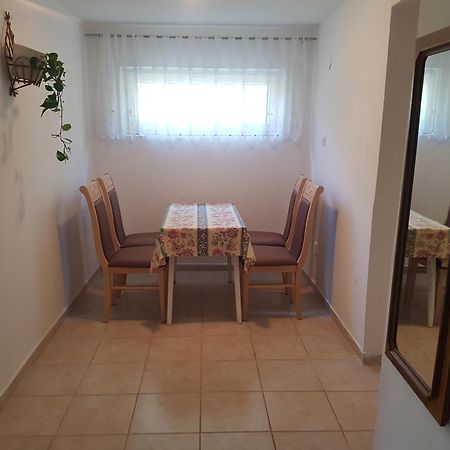 Kriszta Apartmanház Apartman Balatonlelle Kültér fotó