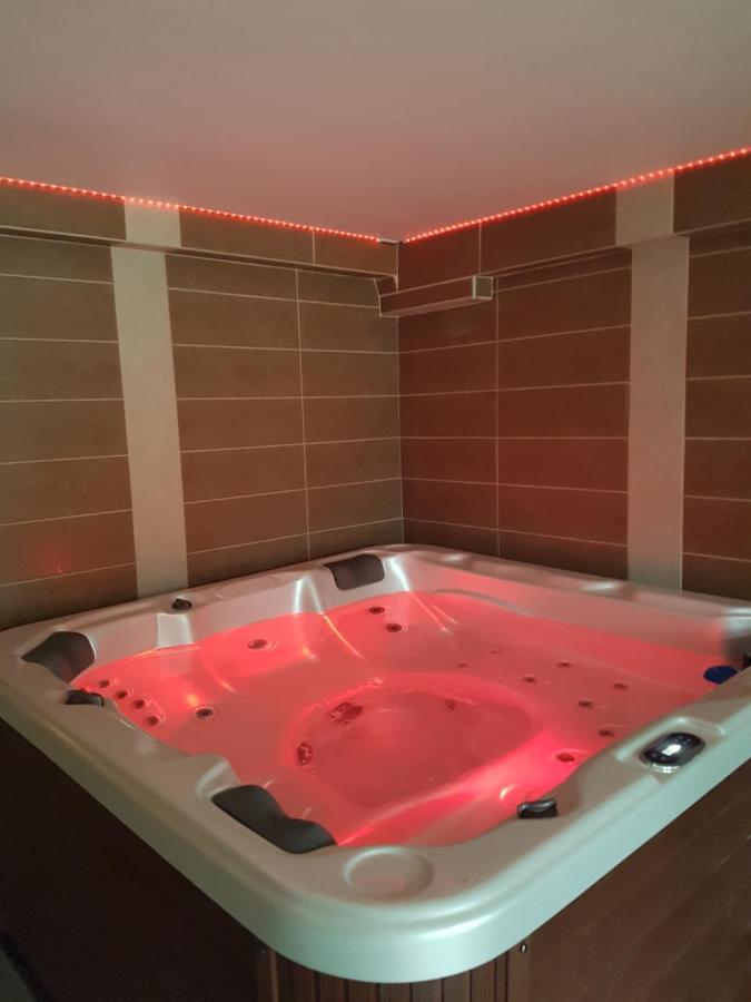 Kriszta Apartmanház Apartman Balatonlelle Kültér fotó