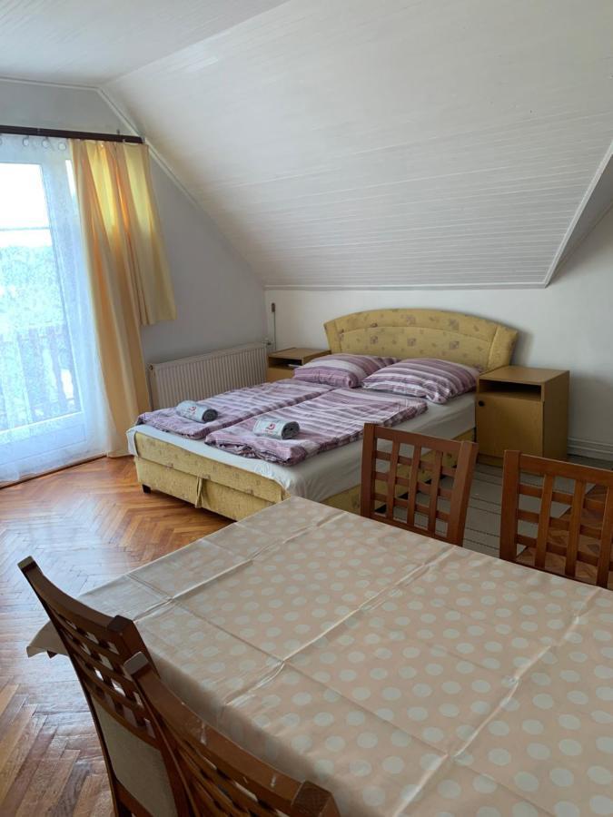 Kriszta Apartmanház Apartman Balatonlelle Kültér fotó