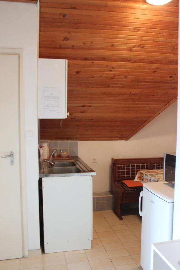 Kriszta Apartmanház Apartman Balatonlelle Kültér fotó
