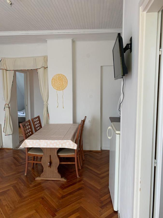 Kriszta Apartmanház Apartman Balatonlelle Kültér fotó