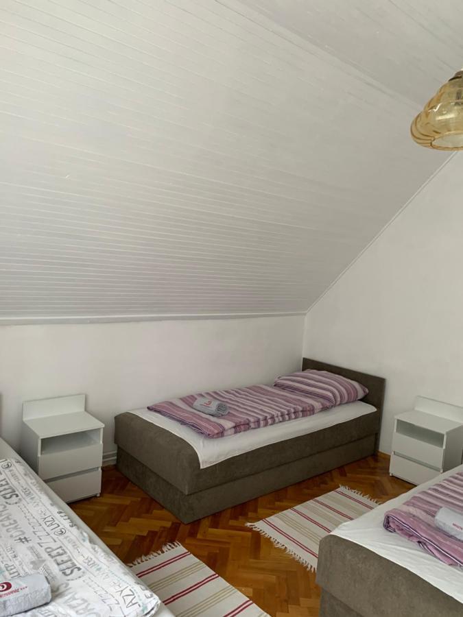 Kriszta Apartmanház Apartman Balatonlelle Kültér fotó