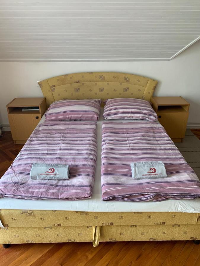 Kriszta Apartmanház Apartman Balatonlelle Kültér fotó