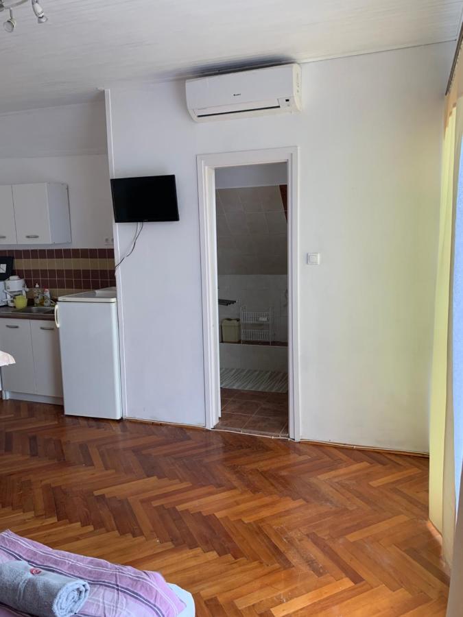 Kriszta Apartmanház Apartman Balatonlelle Kültér fotó