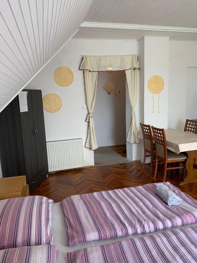 Kriszta Apartmanház Apartman Balatonlelle Kültér fotó