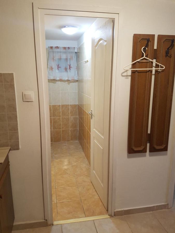 Kriszta Apartmanház Apartman Balatonlelle Kültér fotó
